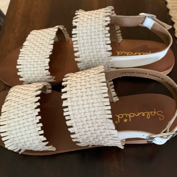 Women white woven adjustable strap, round toe, block heel buckle leather sandals - Picture 3 of 14